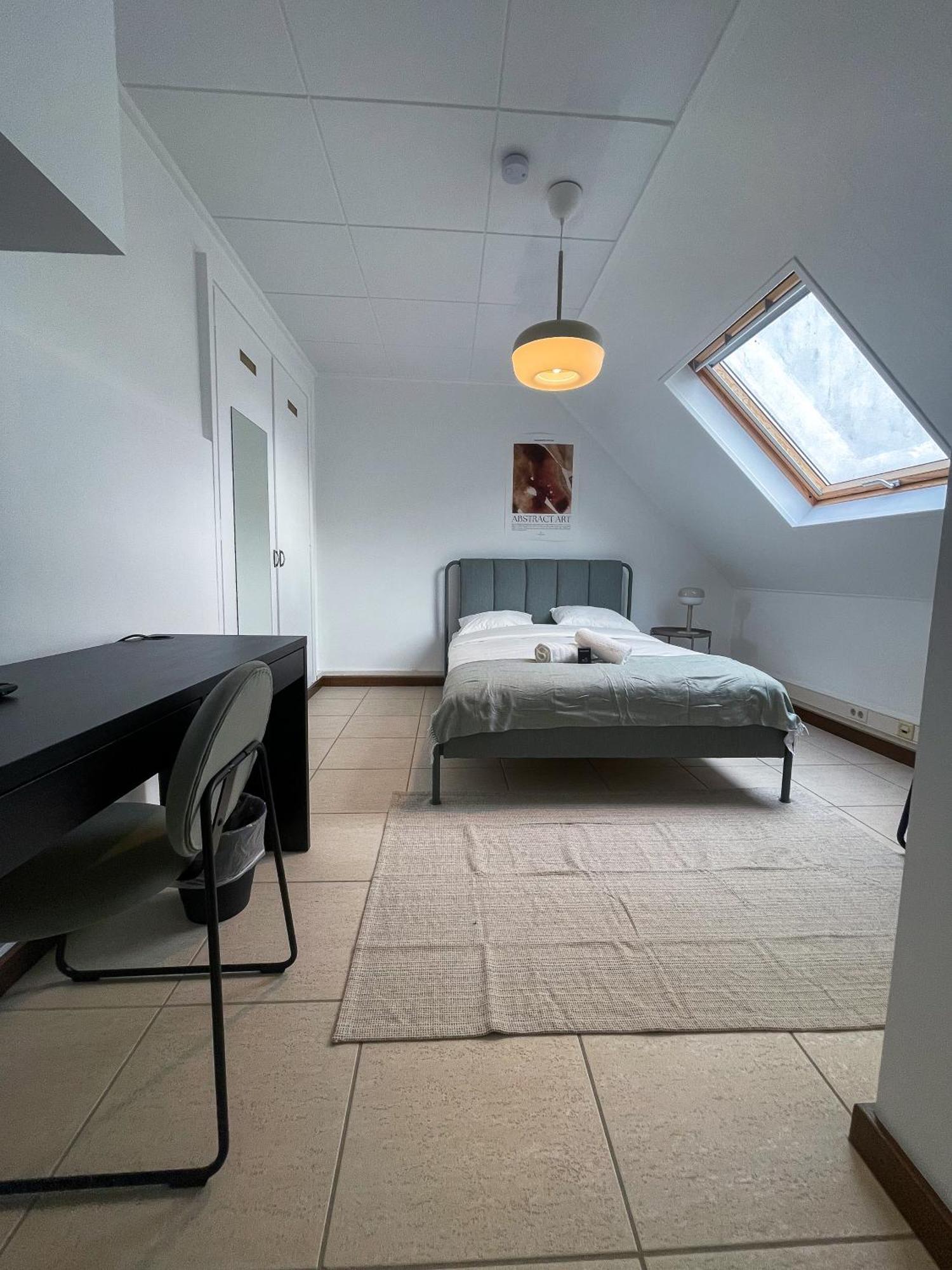 Arlon -